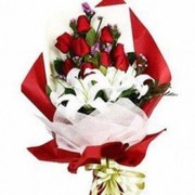 Send Anniversary Flowers Online by MyFlowertree 